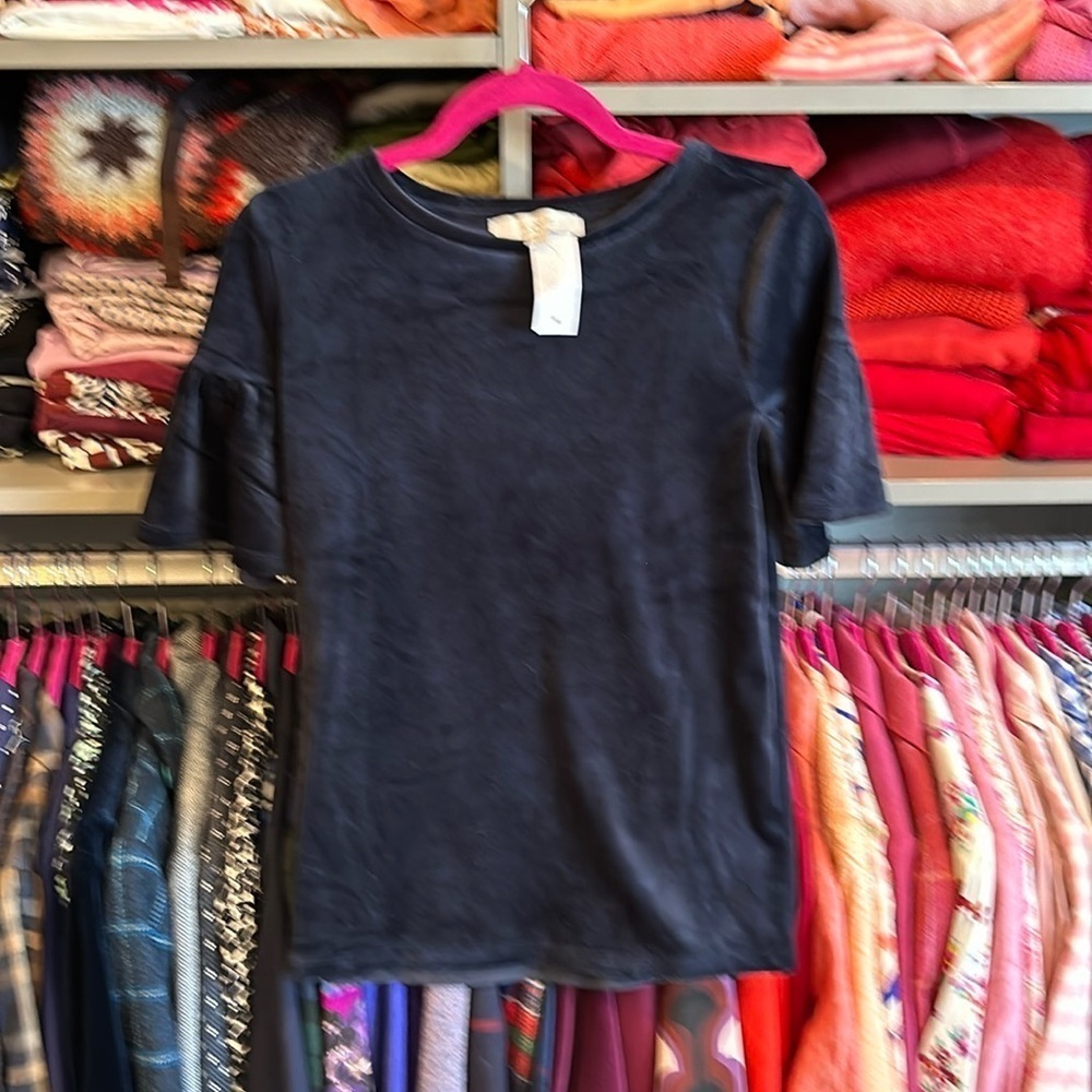 Loft navy short sleeved velvet like top size XS NWT
